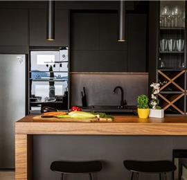 5-Bedroom Luxury Sea-View Villa with Infinity Pool near Dubrovnik – Sleeps 10